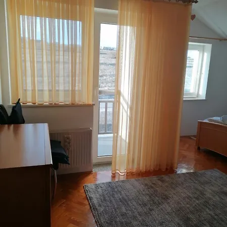 Apartment Ruzica *