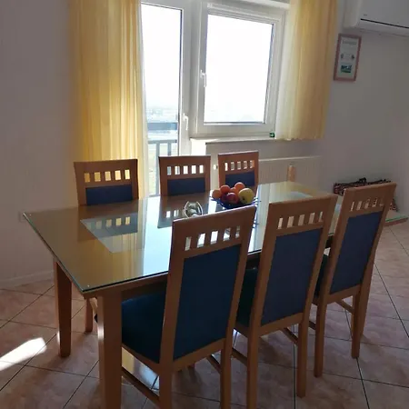 Apartment Ruzica *